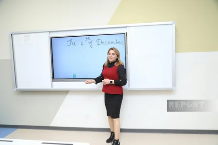 Füzulidə məktəb direktoru: “Düşünürsən ki, görəsən gəzdiyin torpaqda hansı şəhidimizin qanı var?”