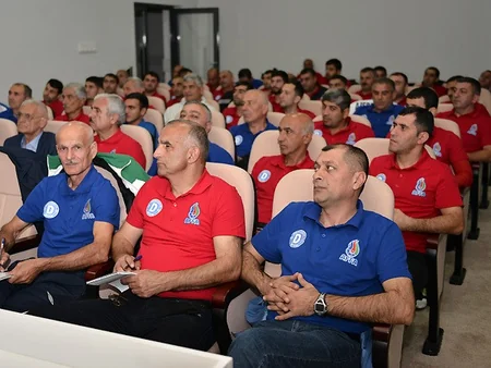 AFFA Lənkəranda çalışan bədən tərbiyəsi müəllimlərinə məşqçi lisenziyası verib