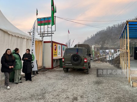 Bu gün Xankəndi-Laçın yolunda sülhməramlıların 56 avtomobili maneəsiz keçib - YENİLƏNİB-9