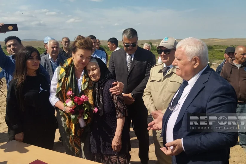 Глава организации Корни мира побывала в селе Абдуррахманлы Физулинского района
