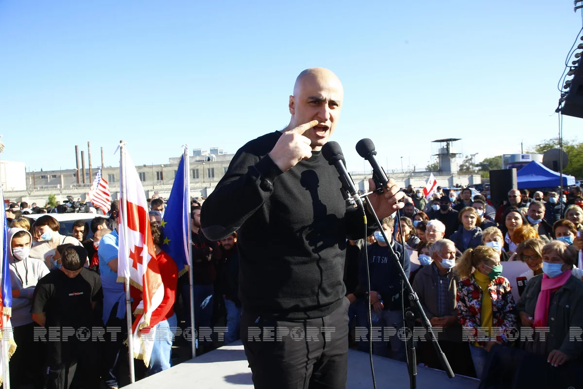Gürcüstanın müxalif partiya sədrinin deputat mandatı ləğv olunub