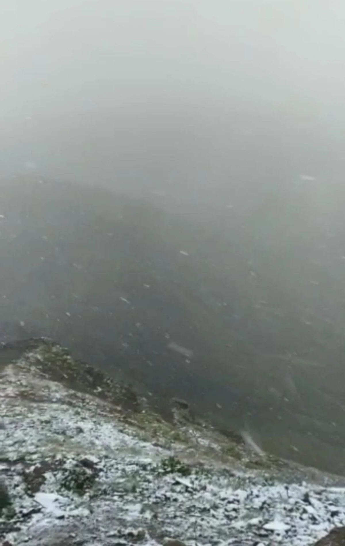 Qərb bölgəsində dağlıq ərazilərə qar yağıb