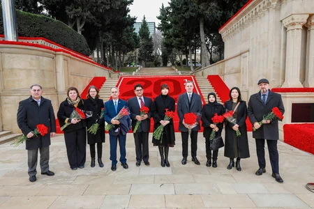 Vladanka Andreyeva Şəhidlər xiyabanını ziyarət edib