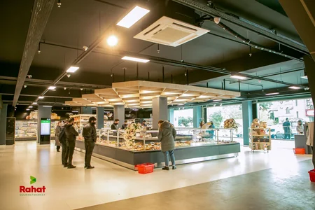 Bakıda Rahat Gourmetmarket fəaliyyətə başlayıb