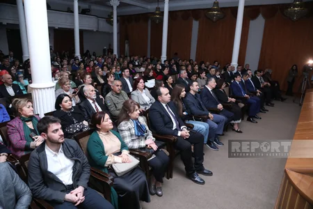 “Heydər Əliyev İli” çərçivəsində “Azərbaycan-Amerika Mədəniyyət körpüsü: Cefri Verbok” adlı tədbir keçirilib 