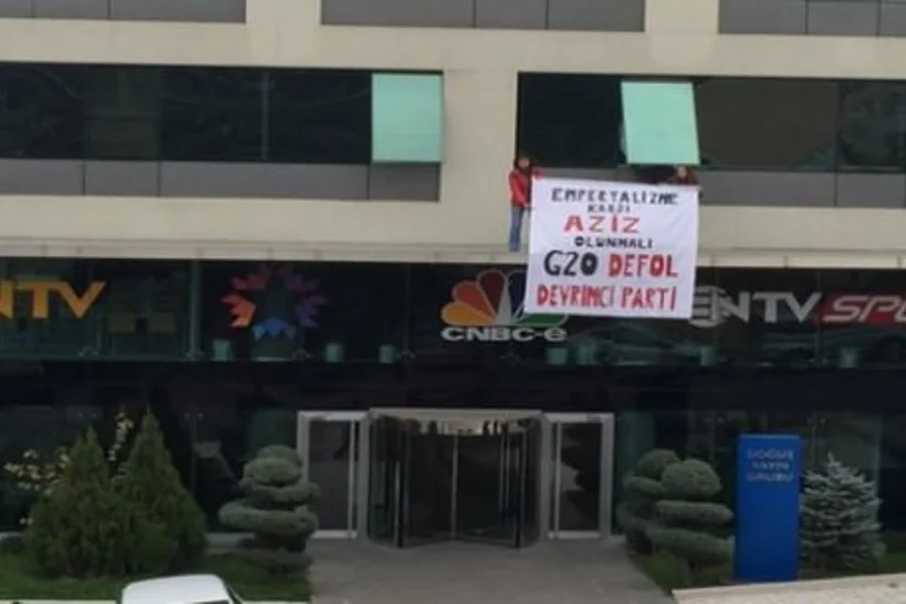 ​Türkiyənin NTV telekanalının Ankara bürosuna basqın olub