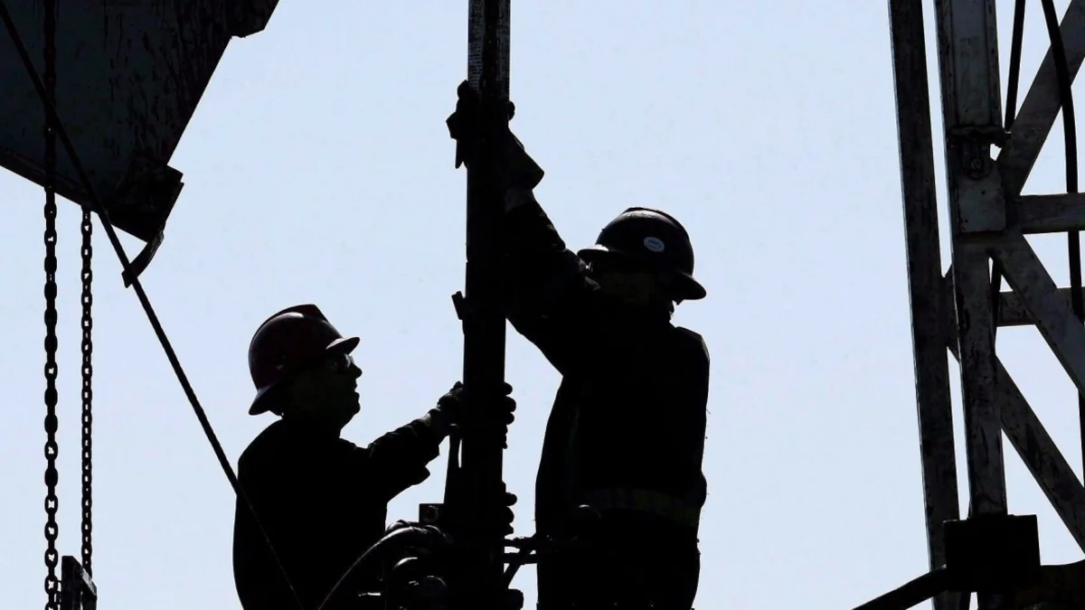 Беларусь изучает альтернативы поставкам российской нефти