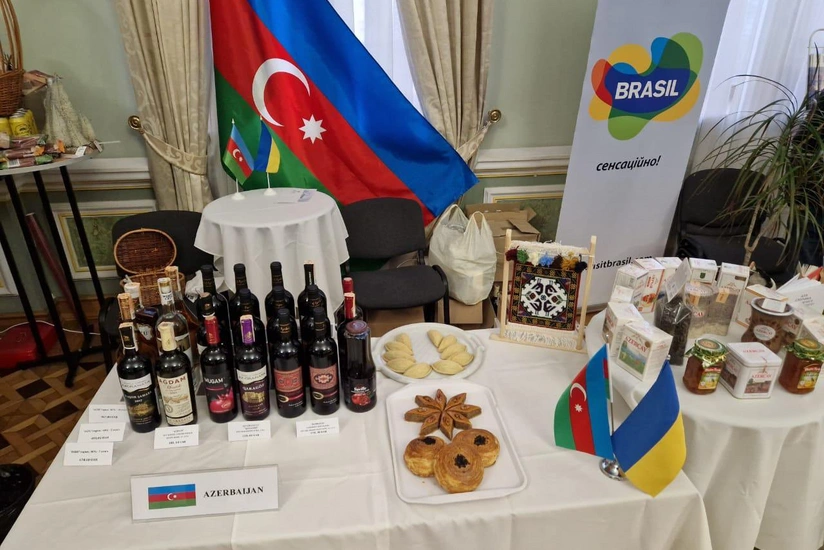 Azərbaycan səfirliyi Kiyevdə xeyriyyə yarmarkasına qoşulub