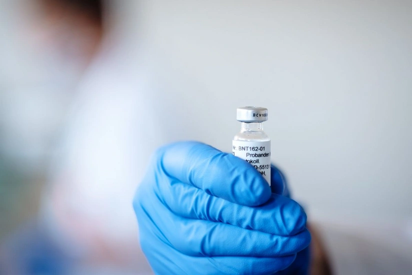 US recommends emergency use of Pfizer vaccine
