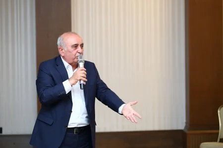 Azərbaycan Güləş Federasiyasının təşkil etdiyi məşqçilərin ümumrespublika seminarı davam edir