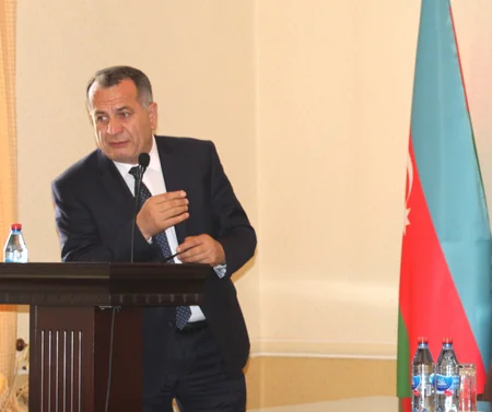 “Azneft”də əməyin mühafizəsinin təkmilləşdirilməsinə dair müşavirə keçirilib