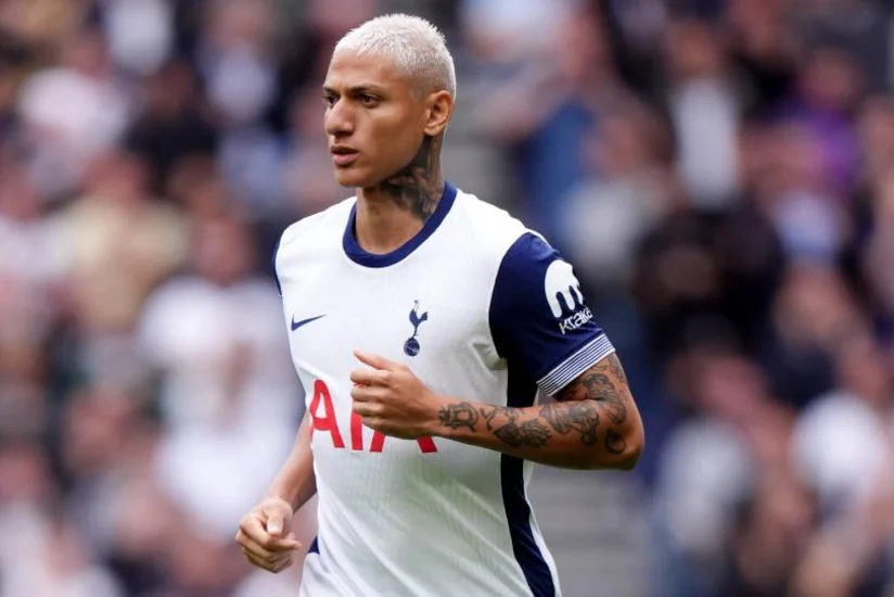 Braziliyalı futbolçu İngiltərədə klubunu dəyişə bilər