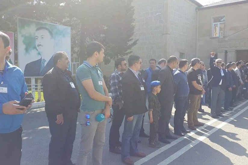 Səfərbərlik və Hərbi Xidmətə Çağırış üzrə Dövlət Xidməti jurnalistlər arasında atıcılıq turniri keçirib