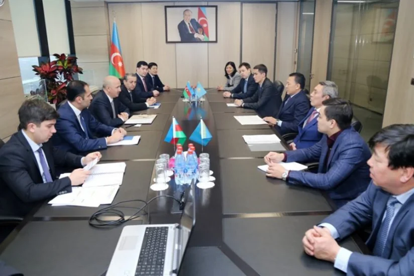 Azərbaycan və Qazaxıstan Transxəzər Beynəlxalq Nəqliyyat Marşrutunun perspektivlərini müzakirə edib