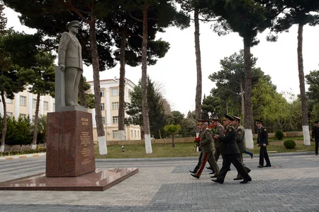 Подписан документ по сотрудничеству между военными академиями Азербайджана и Болгарии