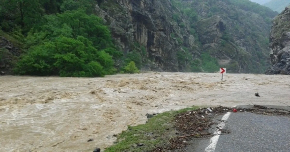 Zaqatalada sel təhlükəsi olan çaylarda tədbirlər görülür