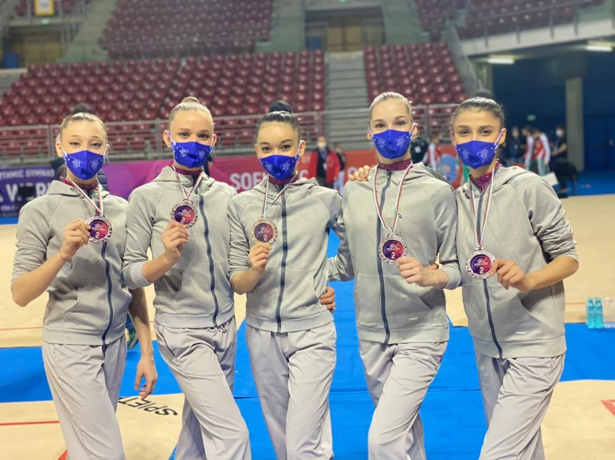 Gimnastlarımız Dünya Kubokunda gümüş medal qazandı