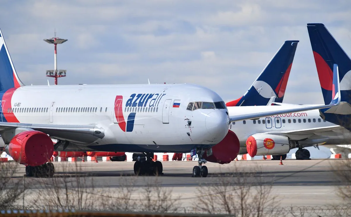 Расследуется дело о взятке сотрудникам Росавиации от руководства Azur Air