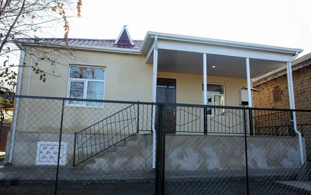 Daha 43 şəhid ailəsi və Qarabağ müharibəsi əlilinə ev verildi