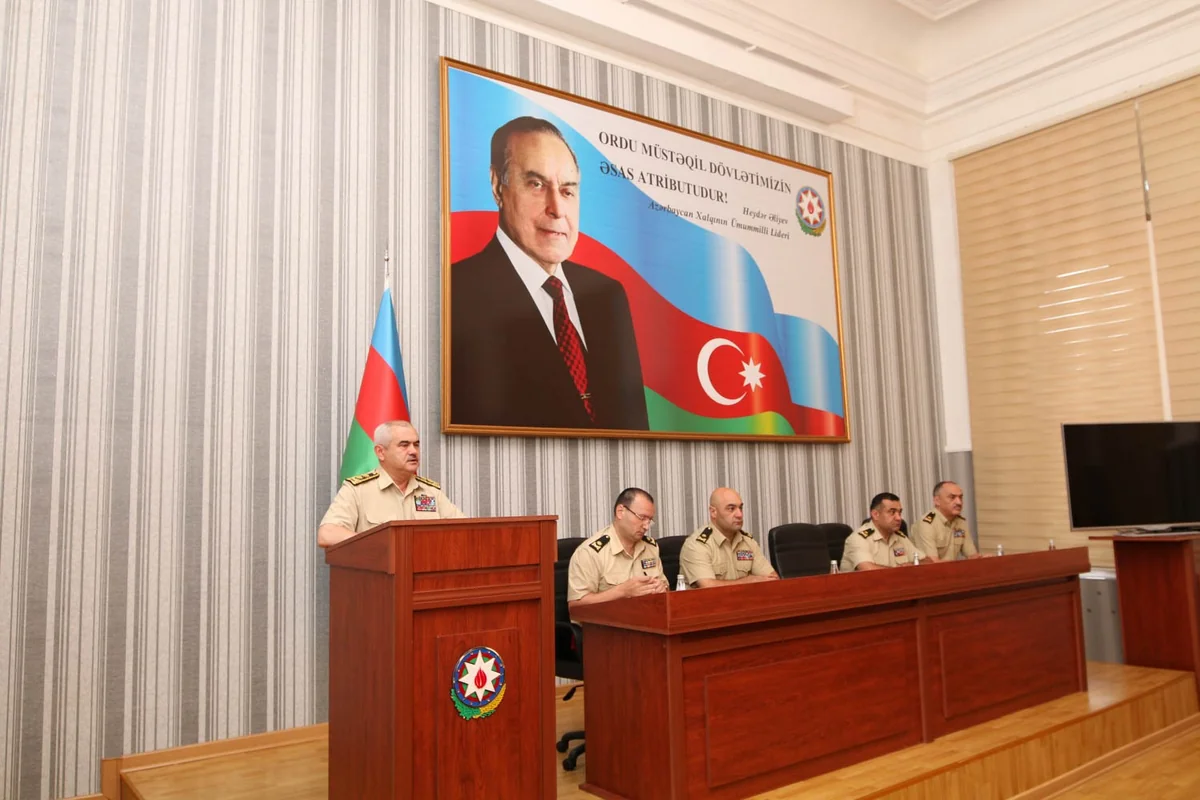 Dövlət Xidmətinin iki şöbə rəisi işdən çıxarılıb