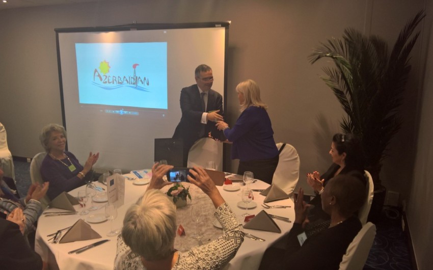 Səfir Brüsseldə Azərbaycanla bağlı təqdimat keçirib