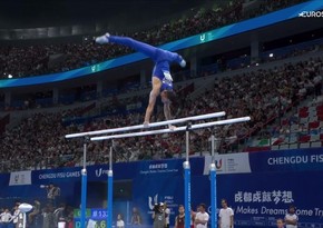 İtaliyalı gimnast yarış zamanı yıxılaraq komaya düşüb