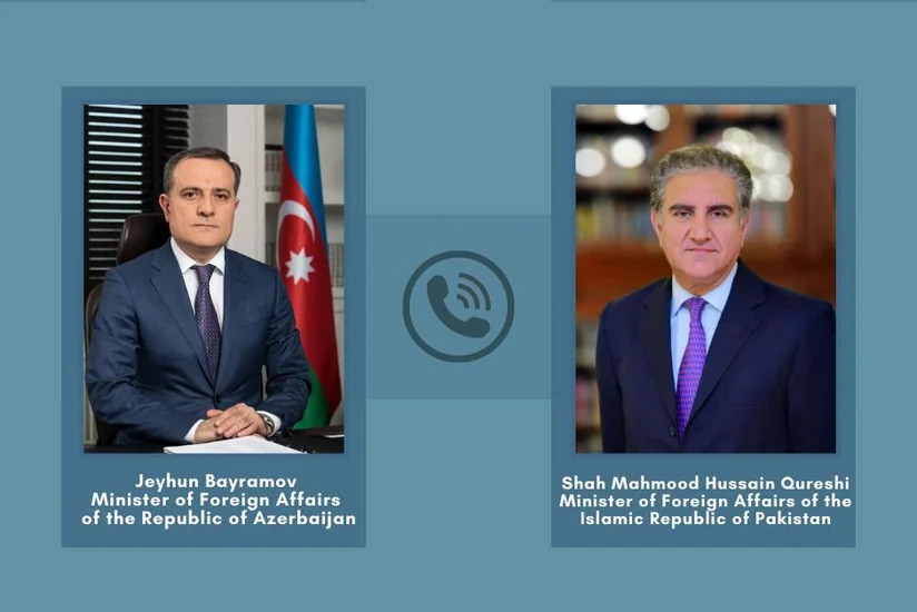 Azerbaijani, Pakistani FMs hold phone talk