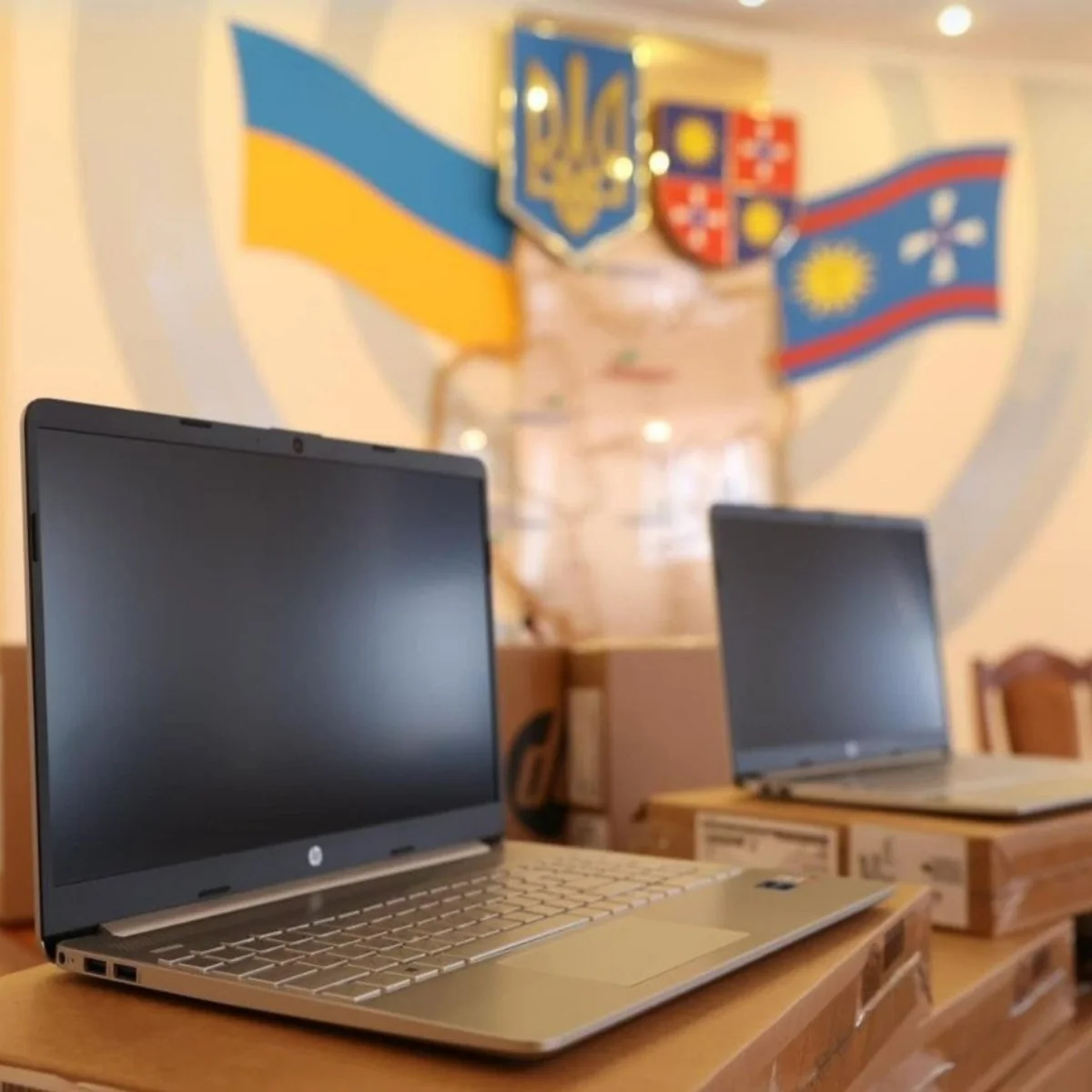 EU sends over 1,000 laptops to Ukraine 