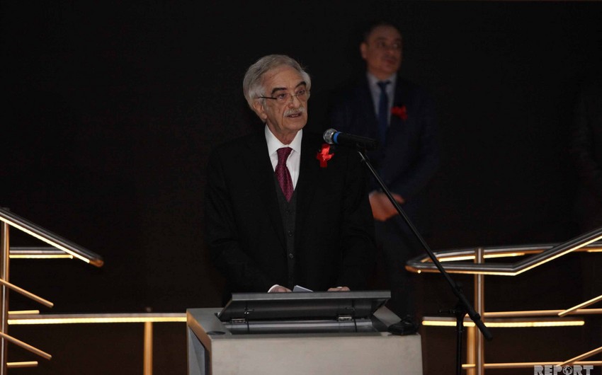 Polad Bülbüloğlu: “Xocalıda baş verənləri unutmaq olmaz”