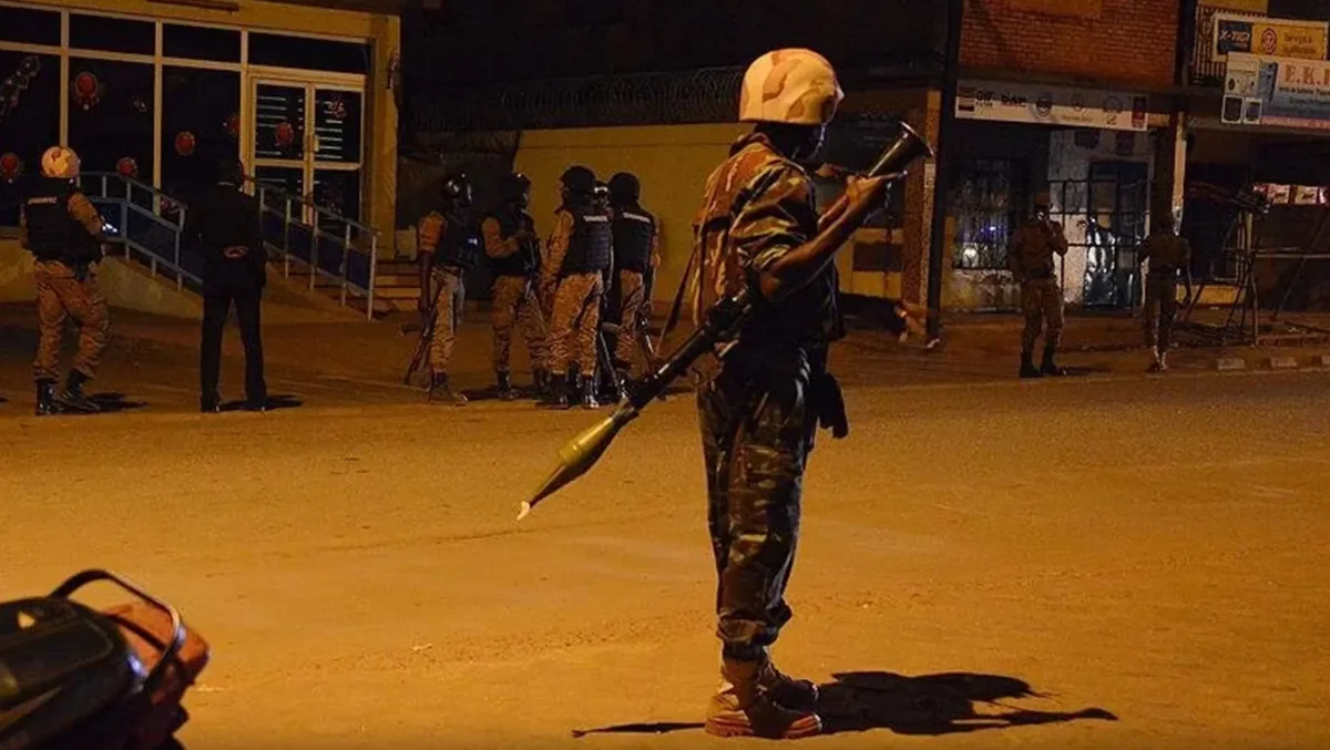 Burkino-Fasoda silahlıların hücumu zamanı onlarla insan öldürülüb