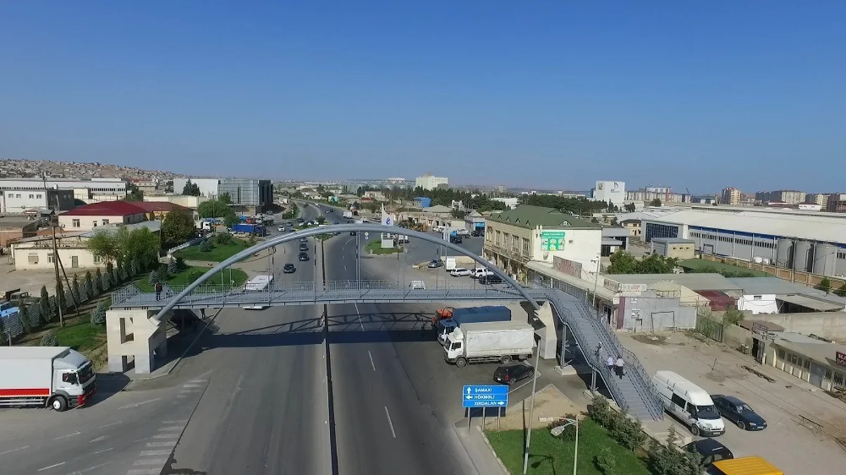 Paytaxtda 7 ərazidə yerüstü və yeraltı piyada keçidləri inşa edilir