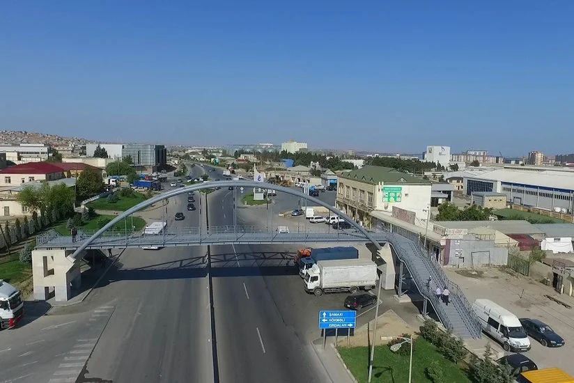 Paytaxtda 7 ərazidə yerüstü və yeraltı piyada keçidləri inşa edilir