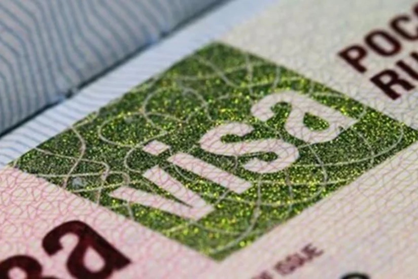 KİV: Aİ Macarıstanı rusiyalılara viza verməkdən imtinaya məcbur etməyəcək