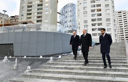 Prezident İlham Əliyev Bakıda Mərkəzi Parkın ikinci hissəsinin açılışında iştirak edib - YENİLƏNİB