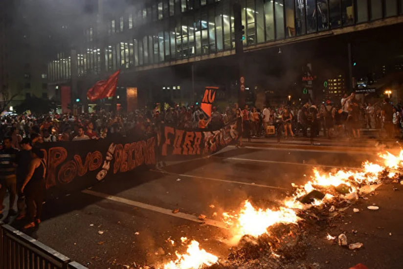 Braziliyada nümayişçilərlə polis arasında toqquşmalar baş verib
