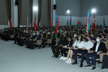 Zəfər Günü münasibətilə Azərbaycan Ordusunda silsilə tədbirlər keçirilib