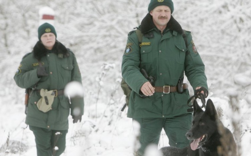 Lithuania building a fence on border with Russia