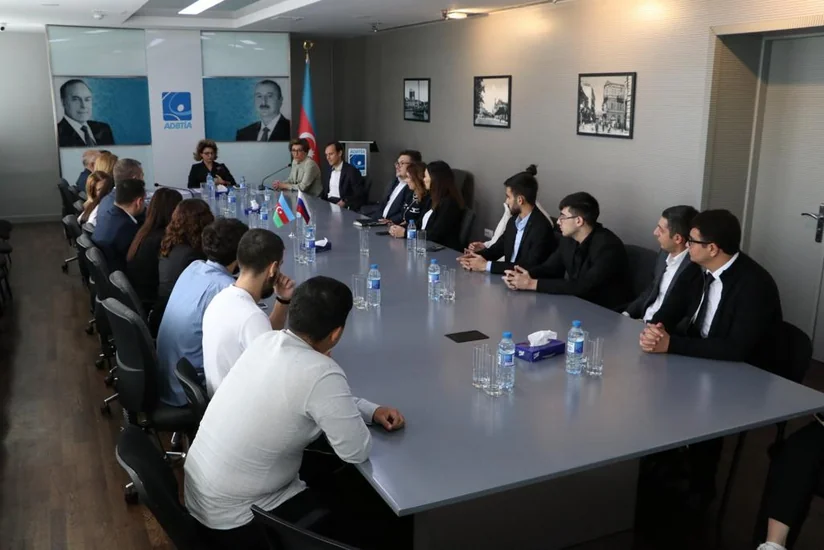 ASAPES və MGİMO ikili diplom magistr proqramı tələbələri ilə görüş keçirilib