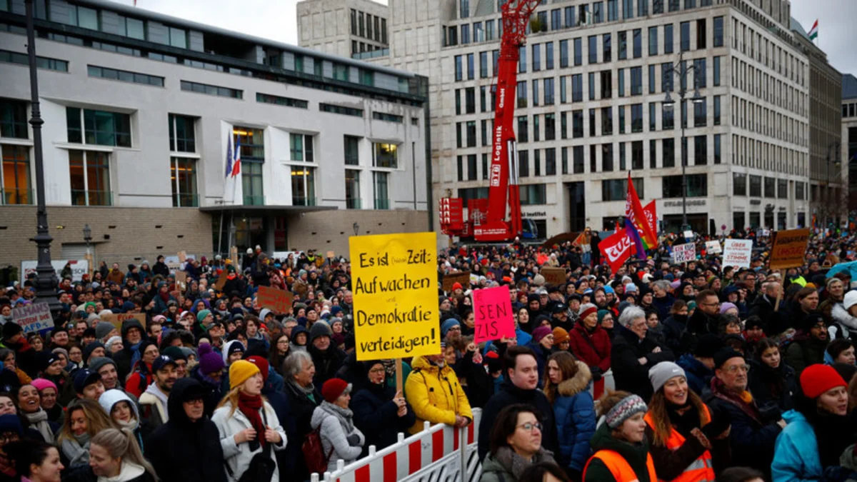 Thousands protest in France against immigration law