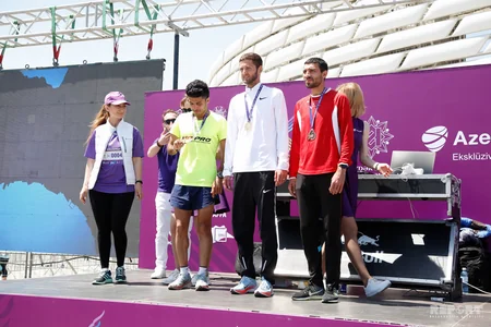 “Bakı Marafonu 2018”in qalibləri mükafatlandırılıb - FOTOREPORTAJ