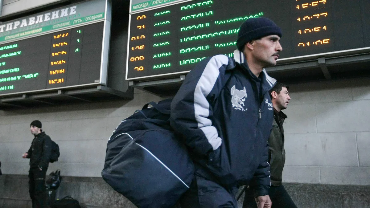 Rusiyada miqrantlar üçün qanun sərtləşdirilir