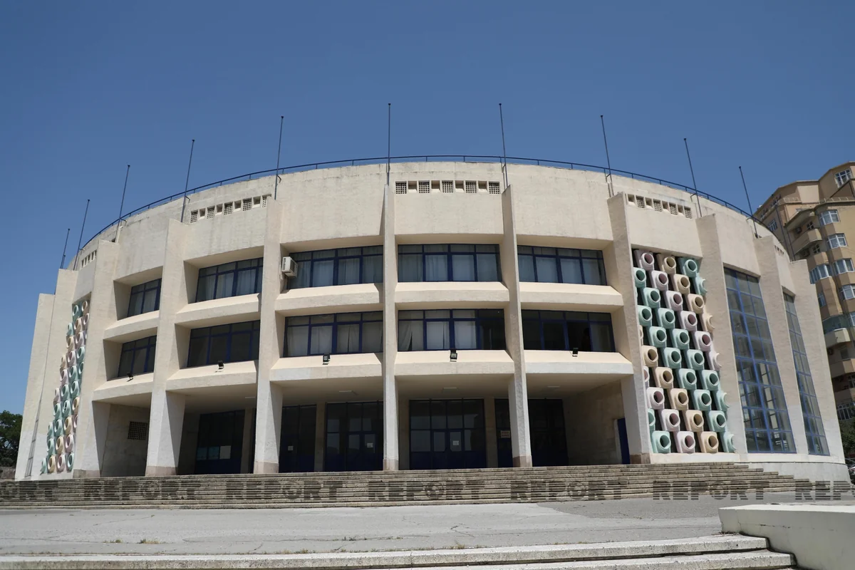 Деятельность бакинского цирка приостановлена