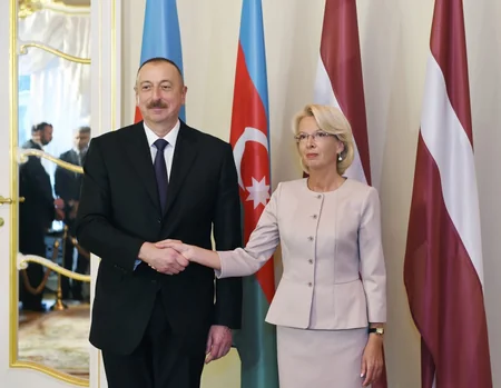Prezident İlham Əliyev Latviya Seyminin sədri ilə görüşüb - YENİLƏNİB