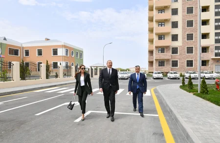 Prezident və birinci xanım Sabunçuda şəhid ailələri və müharibə əlilləri üçün yeni yaşayış kompleksinin açılışında iştirak ediblər