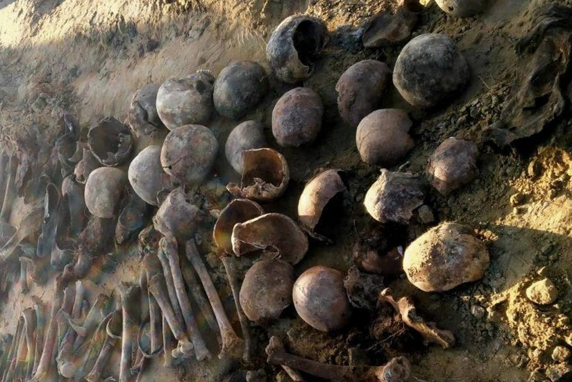 На берегу Каспийского моря в Дагестане нашли массовое захоронение