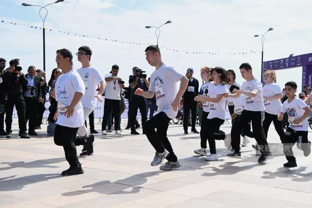Heydər Əliyev Fondunun təşəbbüsü ilə keçirilən “Bakı Marafonu 2024” start götürüb