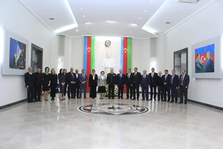 BSU-nun professor-müəllim heyəti DTX-da “Şöhrət” muzeyini ziyarət edib
