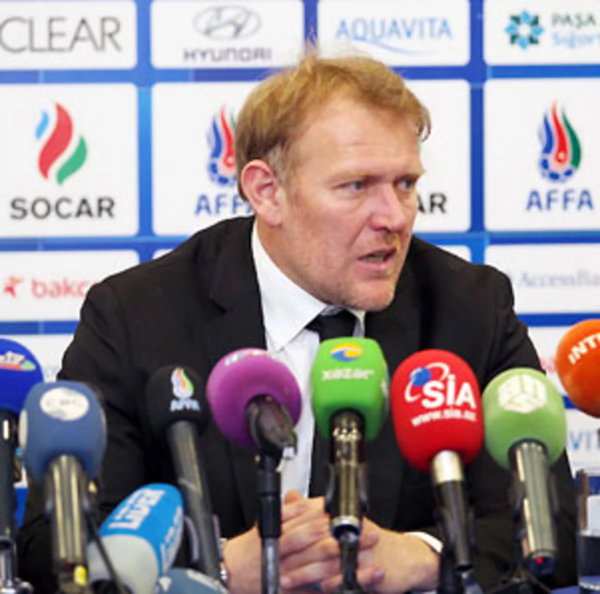 Robert Prosineçki Qarabağın qolunu saymayan baş hakimi özbaşınalıqda ittiham edib