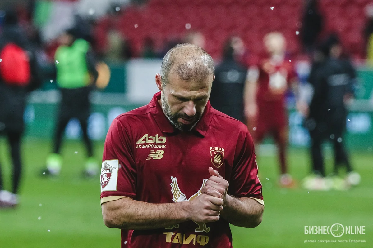 Türkiyəli futbolçu karyerasını başa vurur