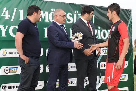 ​Futbol üzrə I Divizionun qalibi mükafatlandırılıb